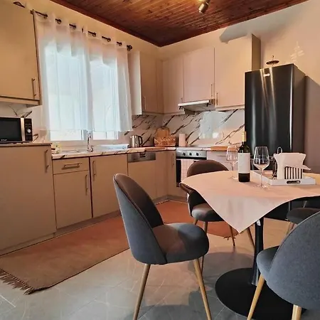 Home Of Irini Komnina Exterior photo